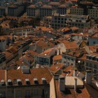 Comissão Europeia lança consulta pública sobre primeiro Plano Europeu de Habitação a Preços Acessíveis
