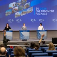 Pacote Alargamento 2025 mostra progressos dos principais países parceiros no percurso de adesão à UE