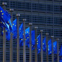 União Europeia e Suíça assinam novos acordos para aprofundar relações