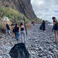 Limpeza de Praia nas Fajãs do Cabo Girão