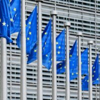 Comissão Europeia aplica à AliExpress uma coima de 550 milhões de euros por violação do Regulamento dos Serviços Digitais